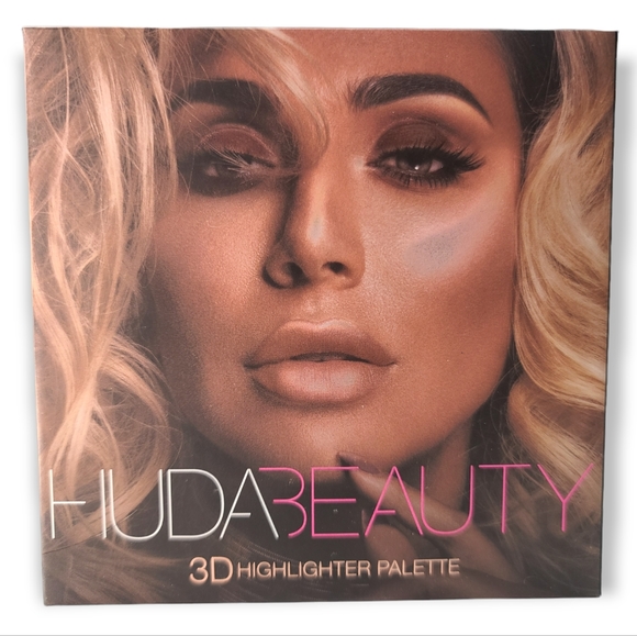 HUDA BEAUTY Other - Huda Beauty 3D Highlighter Palette Pink Sands Edition